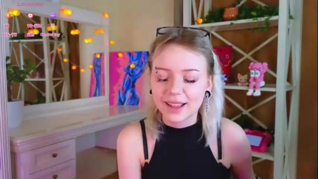 Image 3 of taitatkins Stream on Chaturbate on 11 days ago
