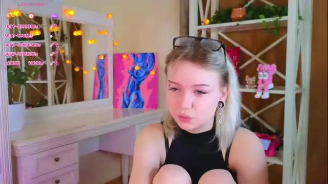 Image 4 of taitatkins Stream on Chaturbate on 11 days ago