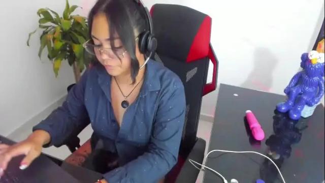Image 11 of takaragr Stream on Chaturbate on 1 month ago