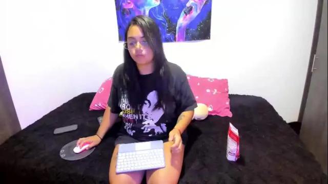 Image 2 of takaragr Stream on Chaturbate on 1 month ago