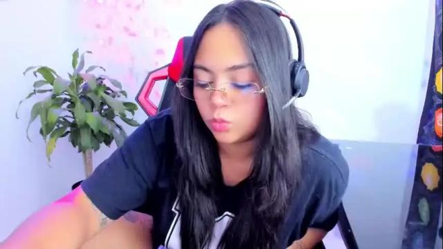 Image 3 of takaragr Stream on Chaturbate on 10 days ago