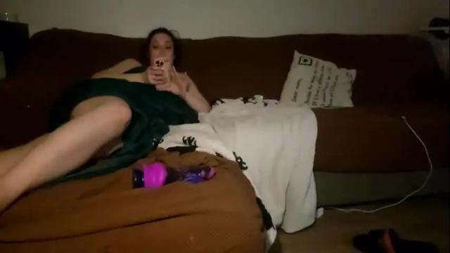 Image 12 of takenandbored Stream on Chaturbate on 6 months ago