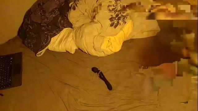 Image 8 of takeseatbeltlovers Stream on Chaturbate on 13 months ago