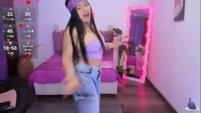 Image 2 of talia_tay Stream on Chaturbate on 1 month ago