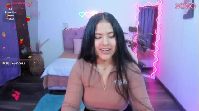 Image 8 of talia_tay Stream on Chaturbate on 1 month ago