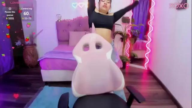 Image 2 of talia_tay Stream on Chaturbate on 1 month ago