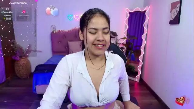 Image 4 of talia_tay Stream on Chaturbate on 23 days ago