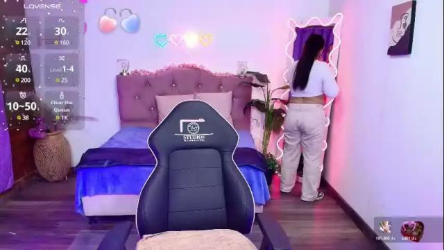 Image 6 of talia_tay Stream on Chaturbate on 23 days ago
