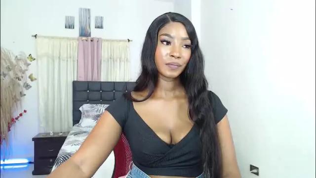 Image 12 of talianamoreno Stream on Chaturbate on 1 month ago