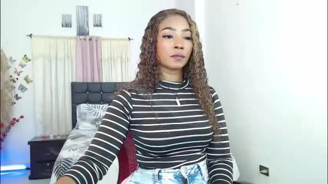 Image 6 of talianamoreno Stream on Chaturbate on 18 days ago