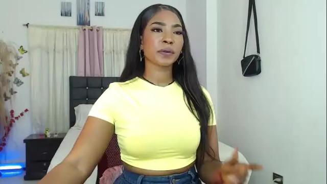 Image 3 of talianamoreno Stream on Chaturbate on 3 days ago