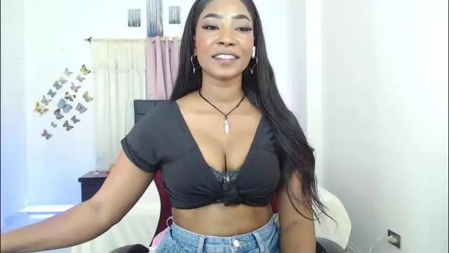 Image 7 of talianamoreno Stream on Chaturbate on 1 month ago