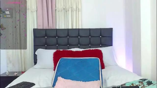 Image 2 of talianamoreno Stream on Chaturbate on 10 days ago