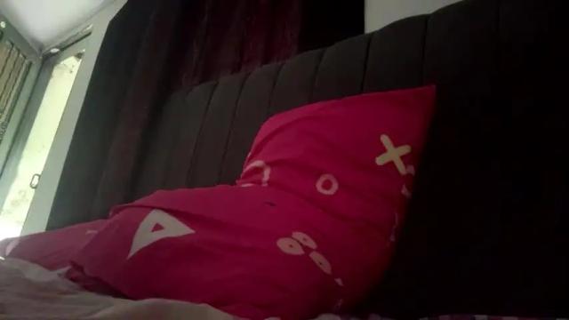 Image 6 of talianavega Stream on Chaturbate on 1 month ago