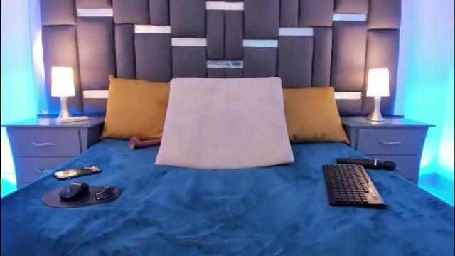 Image 6 of talianavega Stream on Chaturbate on 1 month ago