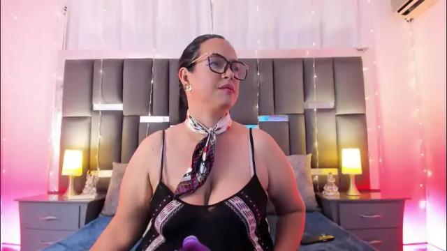 Thumbnail 2, talianavega's Stream at Chaturbate, 1 month ago