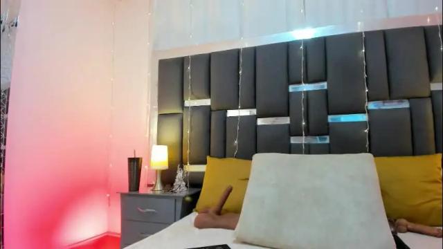 Image 12 of talianavega Stream on Chaturbate on 1 month ago