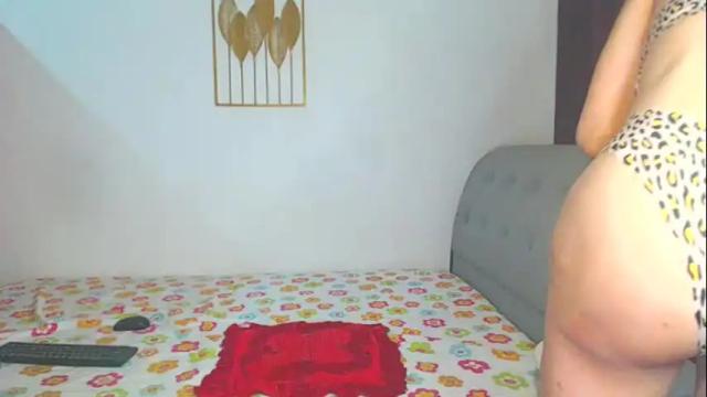 Image 7 of talyanarosa Stream on Chaturbate on 2 days ago