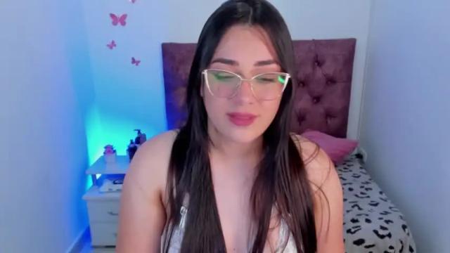 Image 12 of tamara_bella Stream on Chaturbate on 17 months ago