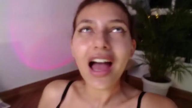 Image 12 of tamara_daniels Stream on Chaturbate on 14 months ago