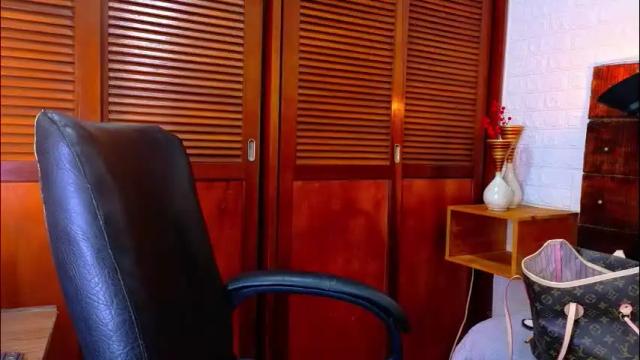 Image 4 of tamara_sanz1 Stream on Chaturbate on 24 days ago