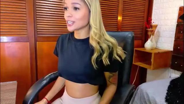 Image 11 of tamara_sanz1 Stream on Chaturbate on 21 days ago