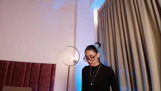 Image 2 of tamaraahill_ Stream on Chaturbate on 1 month ago