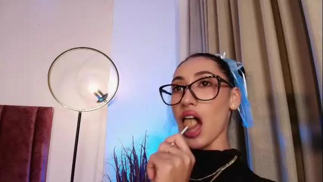 Image 6 of tamaraahill_ Stream on Chaturbate on 1 month ago