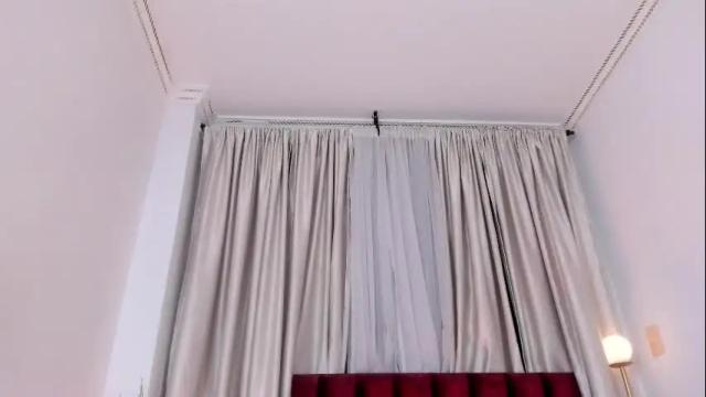 Image 3 of tamaraahill_ Stream on Chaturbate on 9 months ago