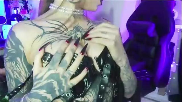 Image 4 of tamaracampell Stream on Chaturbate on 21 days ago