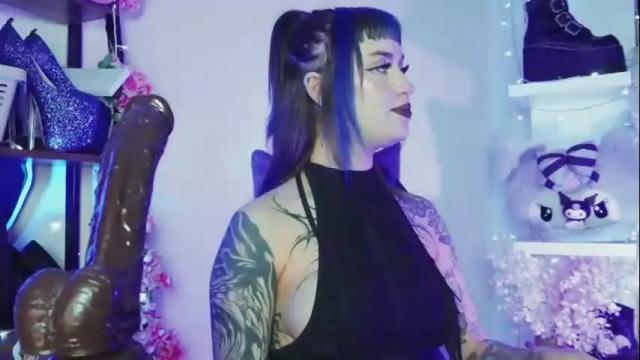 Image 3 of tamaracampell Stream on Chaturbate on 2 days ago