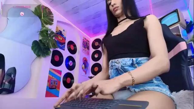 Image 10 of tamarafoxy_ Stream on Chaturbate on 1 month ago