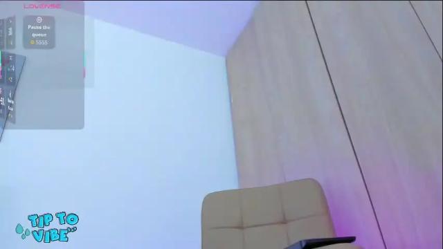 Image 11 of tamarafoxy_ Stream on Chaturbate on 2 months ago