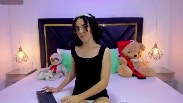 Image 11 of tamaralemick Stream on Chaturbate on 18 months ago