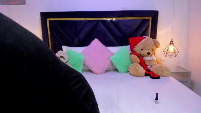 Image 6 of tamaralemick Stream on Chaturbate on 18 months ago
