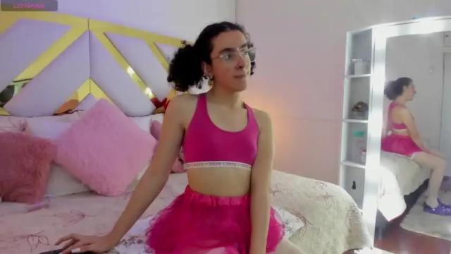 Image 11 of tamaralemick Stream on Chaturbate on 18 months ago