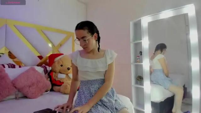 Image 11 of tamaralemick Stream on Chaturbate on 18 months ago