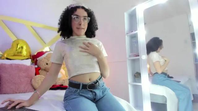 Image 4 of tamaralemick Stream on Chaturbate on 16 months ago