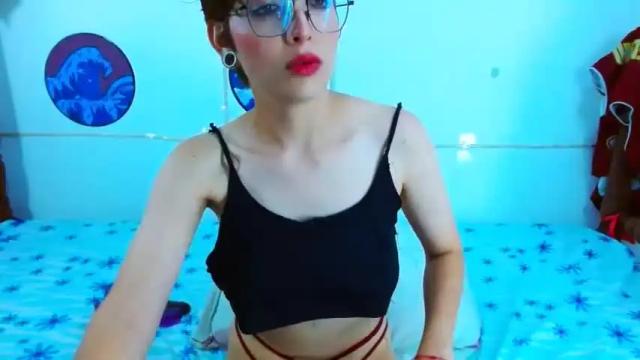 Image 3 of tamararoar Stream on Chaturbate on 15 months ago