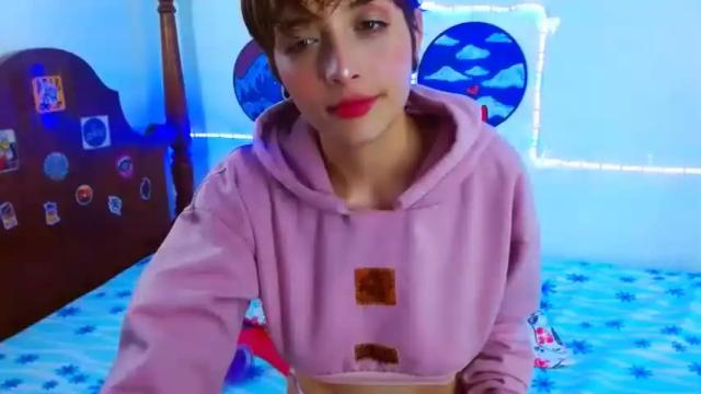 Image 12 of tamararoar Stream on Chaturbate on 15 months ago