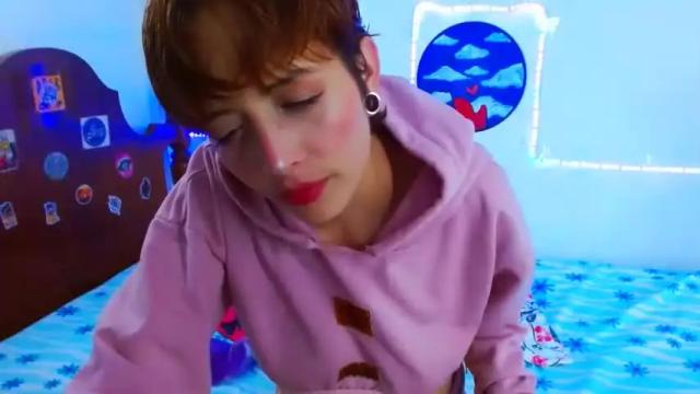 Image 8 of tamararoar Stream on Chaturbate on 15 months ago