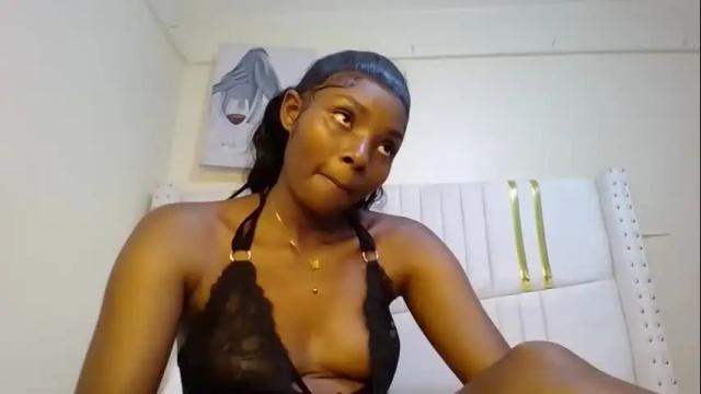 Image 7 of tamia538235 Stream on Chaturbate on 2 months ago