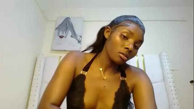 Image 2 of tamia538235 Stream on Chaturbate on 2 months ago