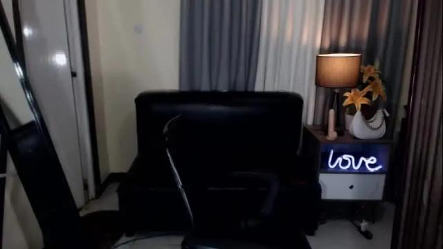 Image 2 of tamira_sassyqueen Stream on Chaturbate on 17 months ago