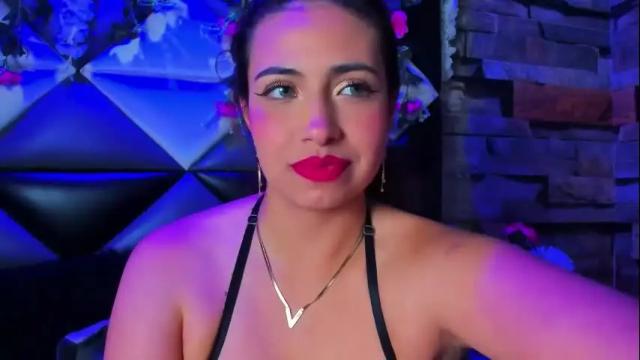Image 3 of tammy_blackk Stream on Chaturbate on 1 month ago