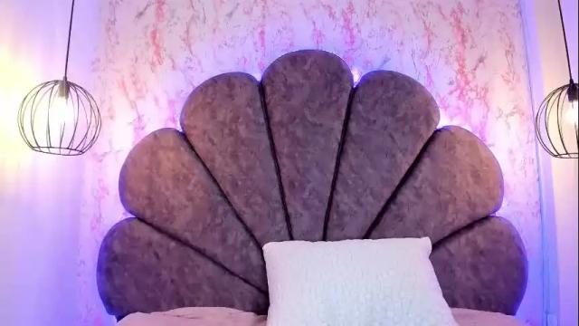 Image 4 of tammy_cute01 Stream on Chaturbate on 17 days ago