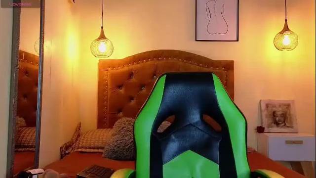 Image 8 of tammy_greyy Stream on Chaturbate on 3 months ago