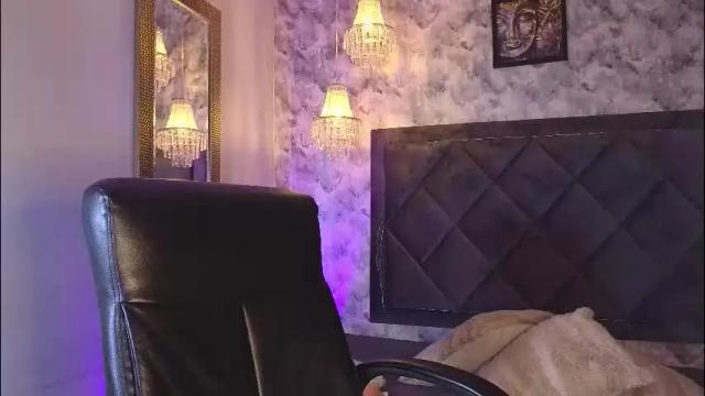 Image 8 of tammy_greyy Stream on Chaturbate on 2 months ago