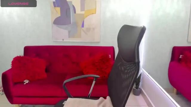 Image 3 of tammy_petite Stream on Chaturbate on 12 months ago
