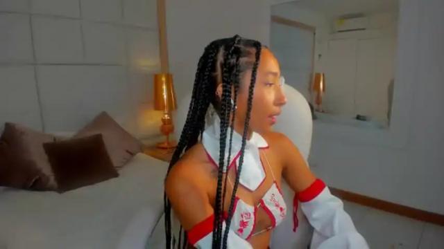 Image 12 of tammyrouse Stream on Chaturbate on 15 months ago